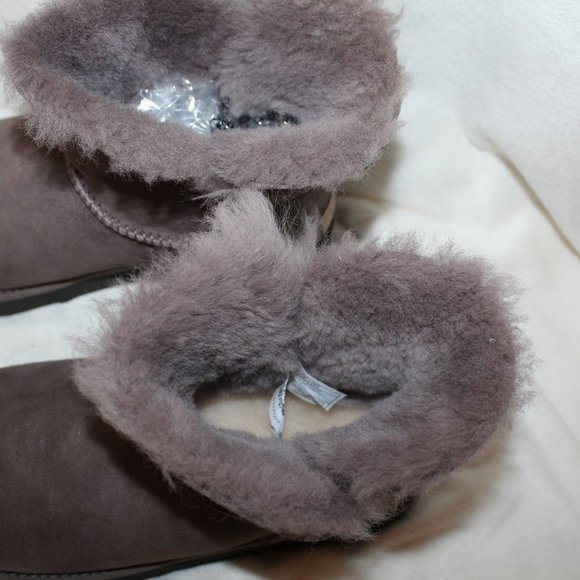 NIB UGG MINI SUEDE SHEARLING BOOTS GRAY 6 - Picture 5 of 9